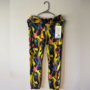 [Free Shipping] Lululemon Invigorate HR Tight Undertone Black Multi Size 8 NWT